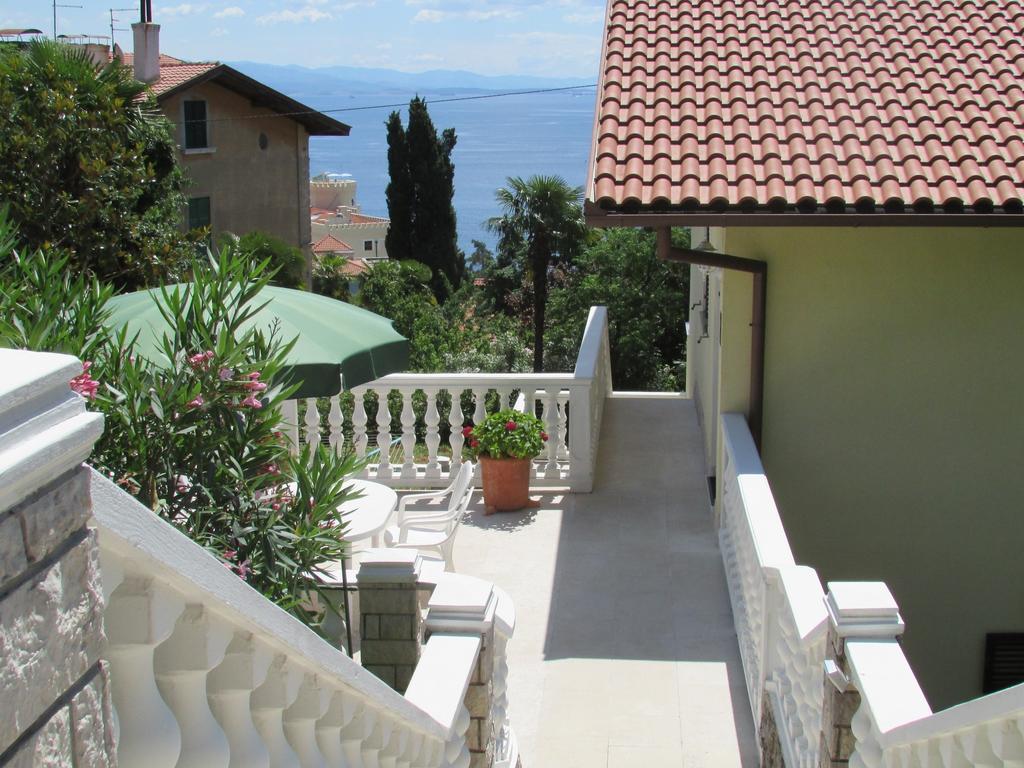 Guesthouse Katarina โอปาติยา ภายนอก รูปภาพ
