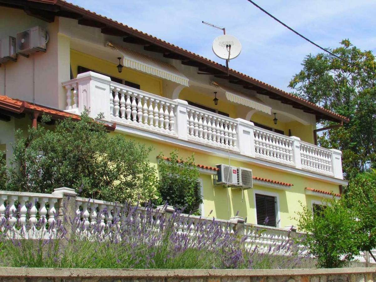 Guesthouse Katarina โอปาติยา ภายนอก รูปภาพ