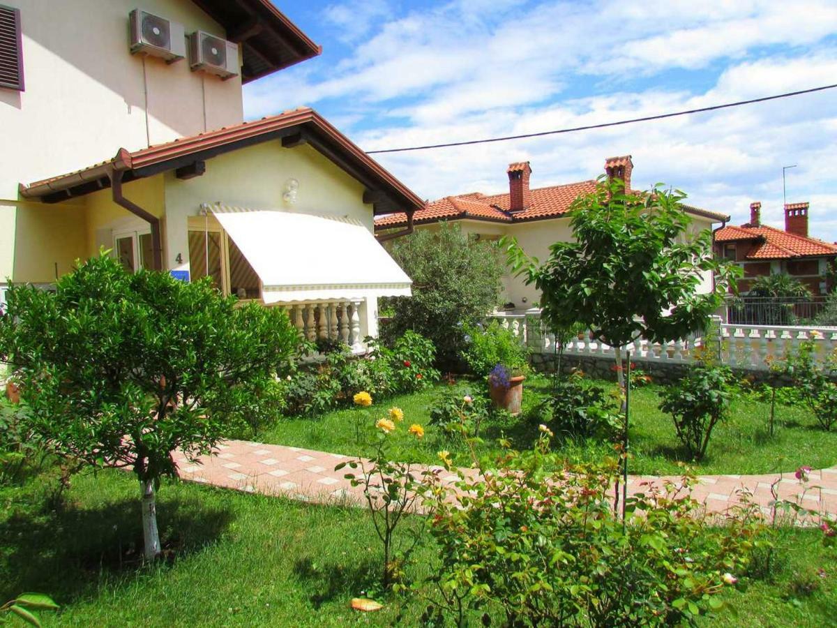 Guesthouse Katarina โอปาติยา ภายนอก รูปภาพ